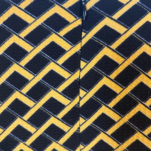 Suzy Shier Another Story black & yellow drop waist dress - Picture 3 of 3